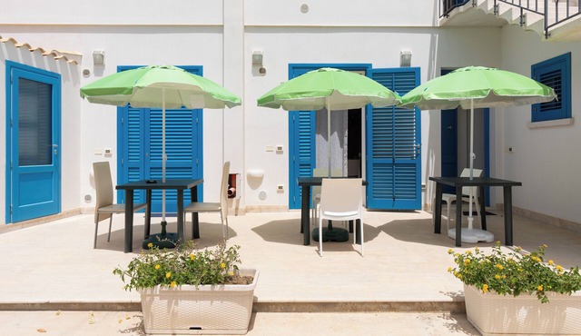 Cozy, with garden, parking space, and 5 minutes from cornino bay beach