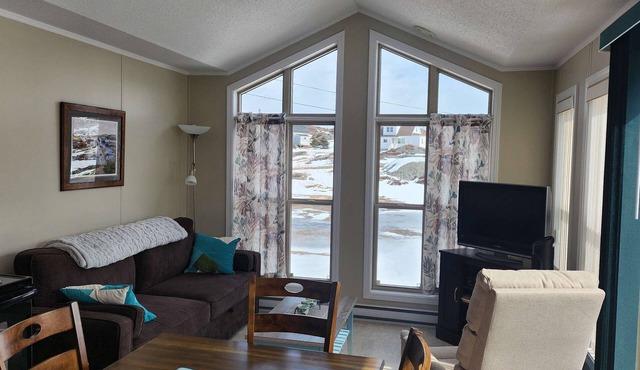 Crimson Sky Cottage, Twillingate