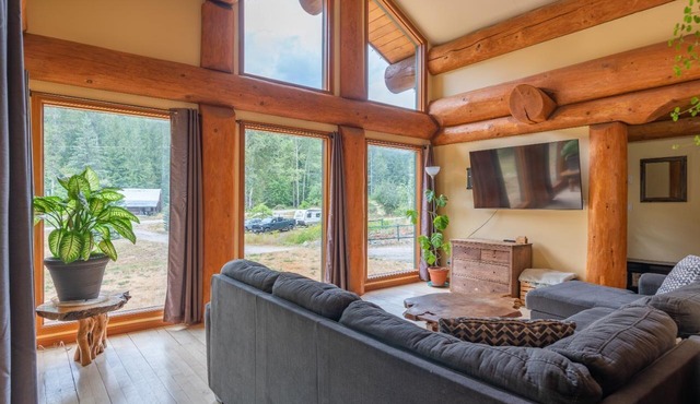 Custom Timber Frame Home with Hot Tub