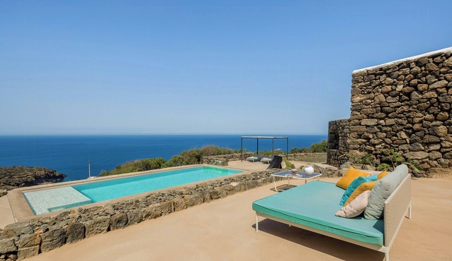 Dammusi with panoramic pool in Pantelleria
