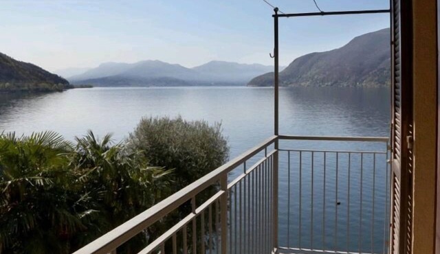 Detached 5½-room house with large outdoor area & private beach