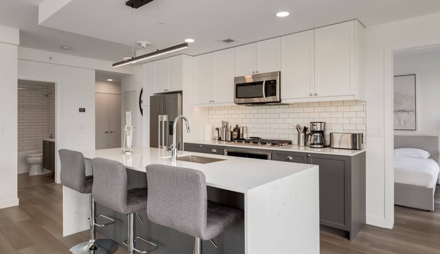 *Divine*City View Suite in Kensington *2Bed+2Bath