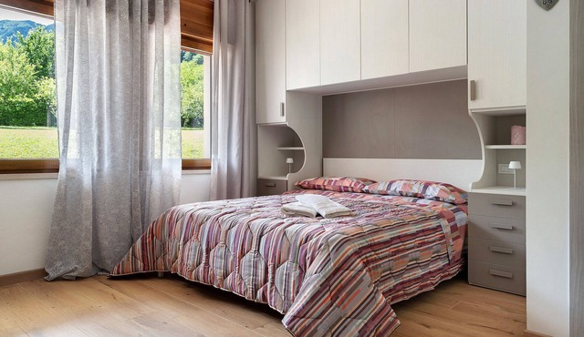 Dolomites Room with Mountain View, Wi-Fi and Air Conditioning