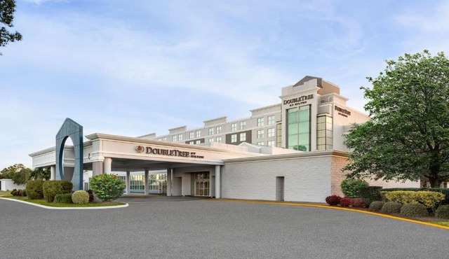 DoubleTree by Hilton Norfolk Airport