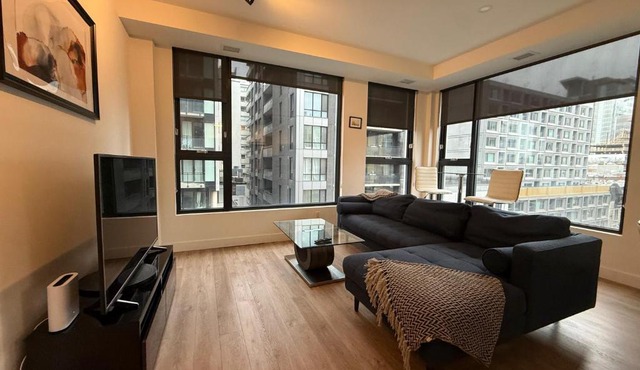 Downtown Modern 2BD Corner Condo City Views