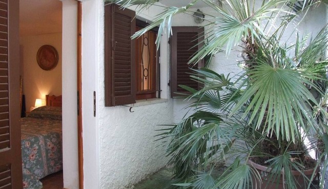 Elegant apartment by the sea. Le Camelie