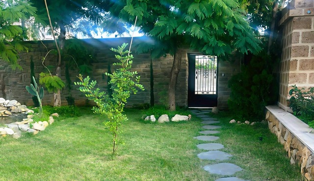 Elegant apartment with garden in exclusive Villa in the heart of Palermo