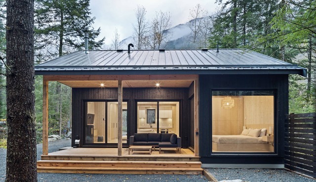 Entire Cabin near Manning Park tucked away in the mountains!