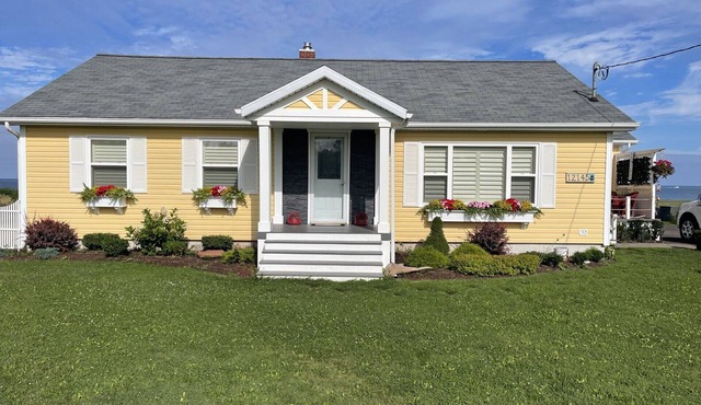 Entire Waterfront Cottage (Private) with Panoramic Ocean & Sunset Views