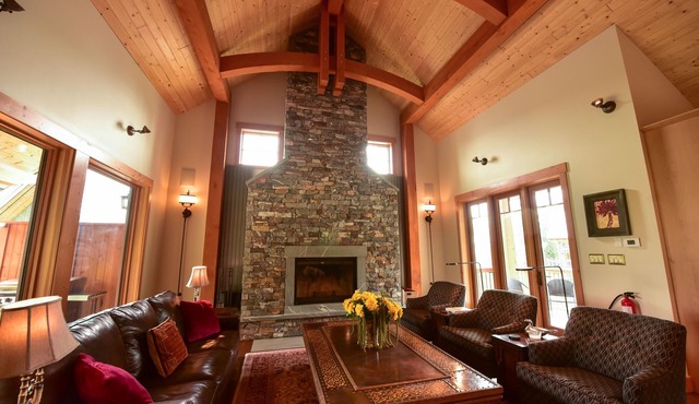 Exceptional Ski-in/Walk-out Home - 4100 Sft