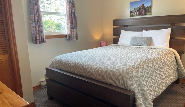 Executive Two-Bedroom Cottage (Cottage 14)