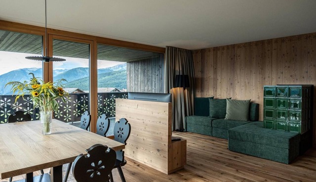 Family Apartment 203 'Mountain Lodge Margit' with Private Balcony and Infrared Sauna