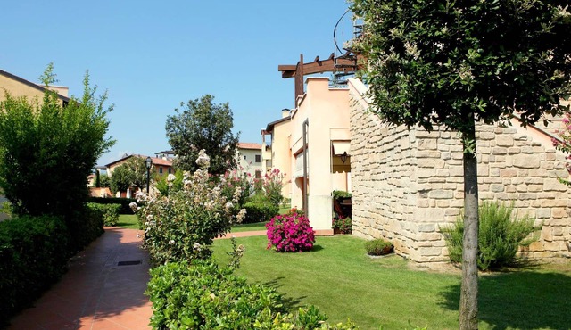 Family Flat Near Lake Garda