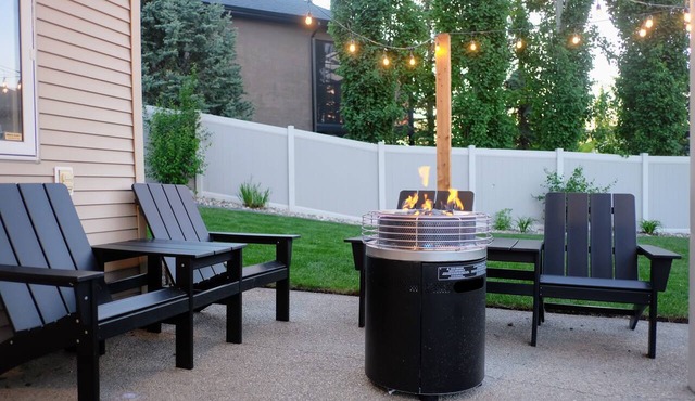 Family-Friendly 5BR Retreat | Play Area & Sleeps 10+