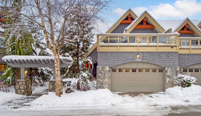 Family-friendly townhouse w/hot tub