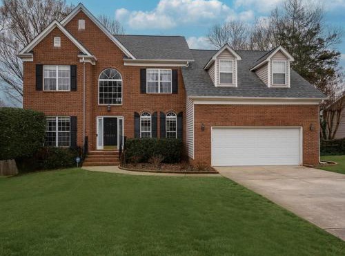 Fantastic Cottage with Fire Pit and Barbecue in Charlotte, North Carolina