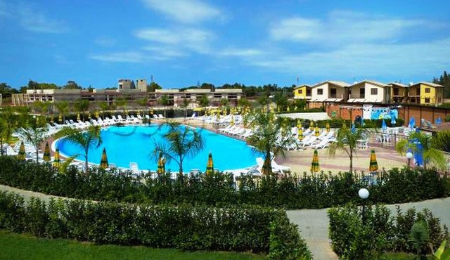 Fully equipped villa, Garden, Terrace, Barbecue, Swimming Pool and animation