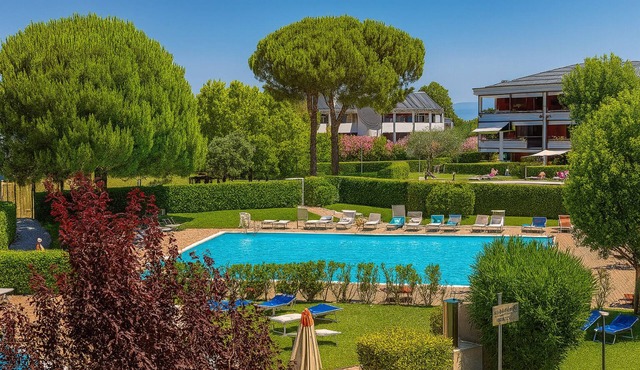 Garda Fiordaliso lake view 4 pax