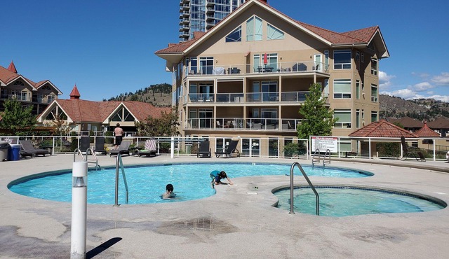 Garden level getaway at Discovery Bay