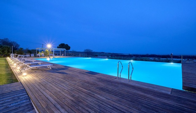 Gattopardo, holiday home with view in a resort with swimming pool