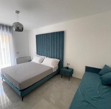 Gheloi Room