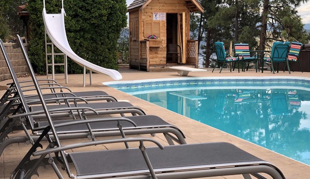 heated pool, hot tub, 4 bedrooms, 8 beds, lake view, city view, mountain view
