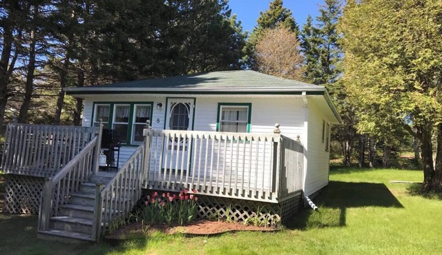 Heritage One-Bedroom Cottage (Cottage 8)