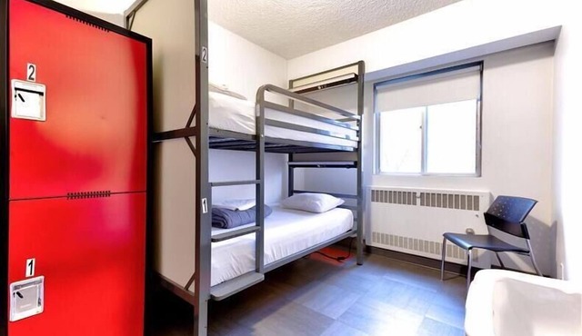 HI Edmonton - Hostel