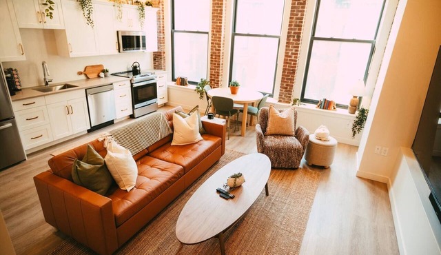 Historic Charming 2BR Apartment DT Halifax