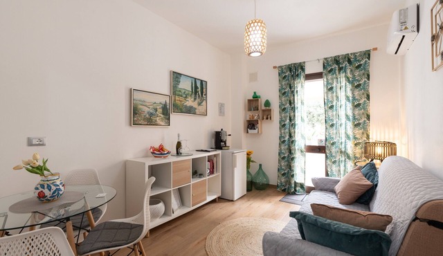 Holiday Apartment "Civico 17" with Wi-Fi and A/C