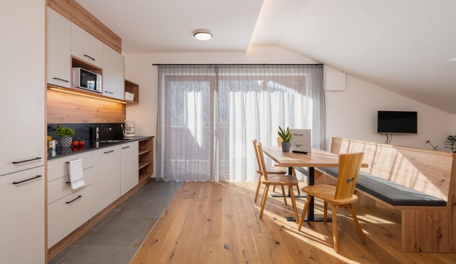 Holiday Apartment 'Huberhof Enzian' with Mountain View, Private Terrace and Wi-Fi