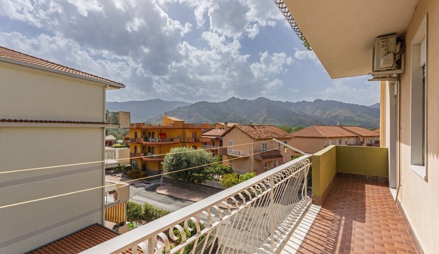 Holiday Home 6km from Taormina