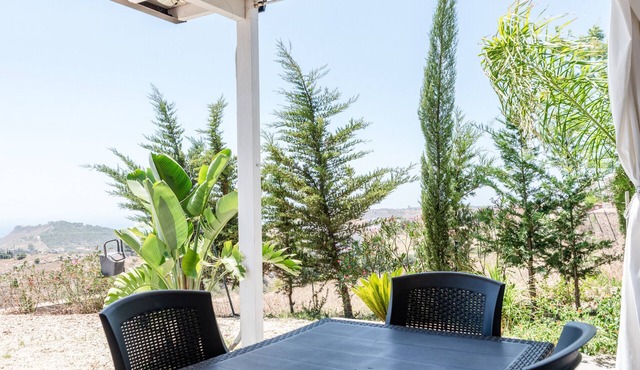 Holiday Home 'Abbacari 2' with Sea View, Wi-Fi and Air Conditioning