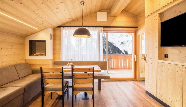 Holiday Home "Chalet Reisnock-Hochgruberhof" in Idyllic Mountain Location with Sauna