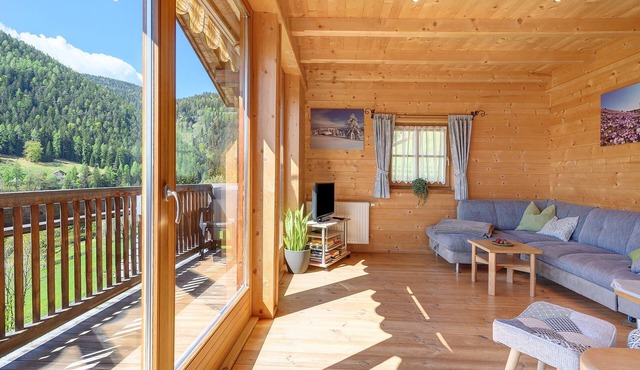 Holiday Home 'Ferienhaus Schwarzenbach' with Mountain View, Private Terrace and Wi-Fi