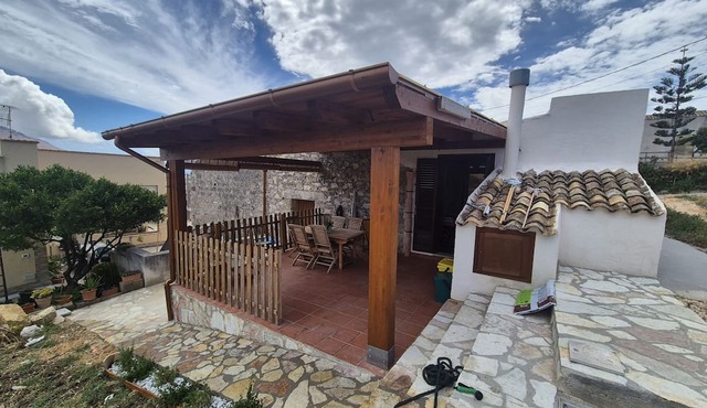 Holiday Home 'Relaxing Countryside Ruralhouse' with Shared Terrace, Wi-Fi and Air Conditioning