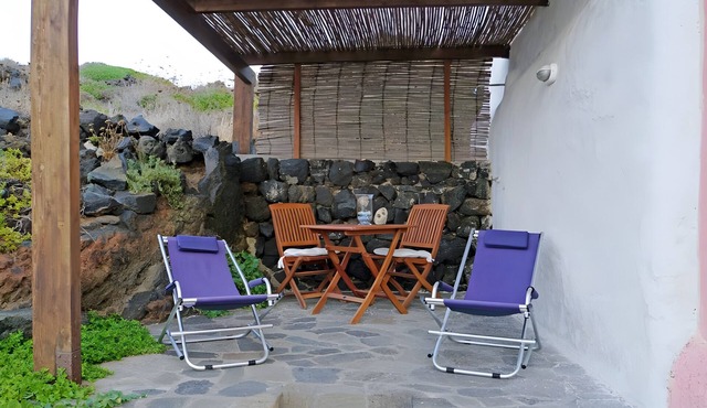 Holiday Home 'Terra E Mare' with Sea View, Shared Terrace and Air Conditioning