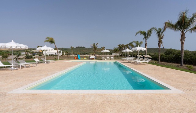 Holiday Home 'Villa Gioberta, Bertolino' with Shared Pool, Wi-Fi and Air Conditioning