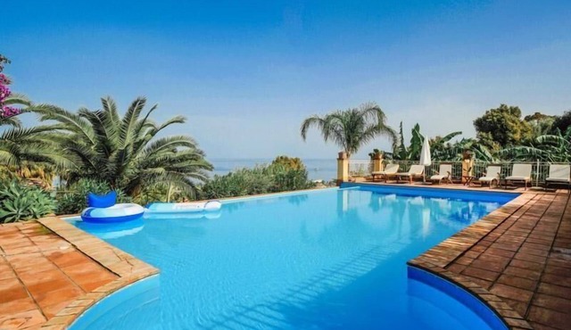 Holiday house Patti for 1 - 8 persons with 3 bedrooms - Twin house