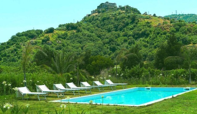 Holiday Home Sicily with Pool & Mount Etna Views