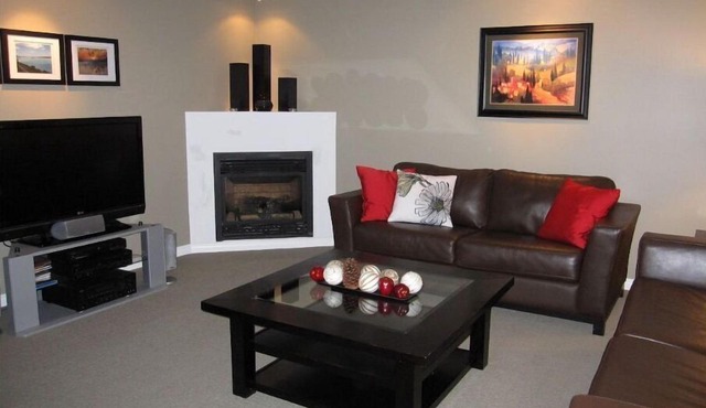 Home Away From Home - King Bed - Available Jan - Apr 2027