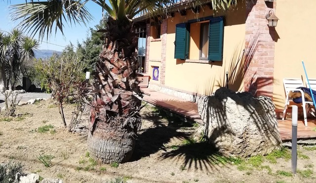 Homerez - Appartement for 4 ppl. with garden and terrace at Caltanissetta