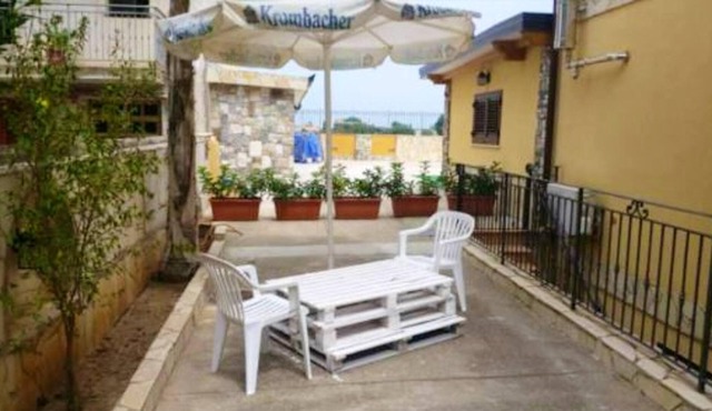 Homerez - Appartement 2 km away from the beach for 6 ppl. with garden at Palermo
