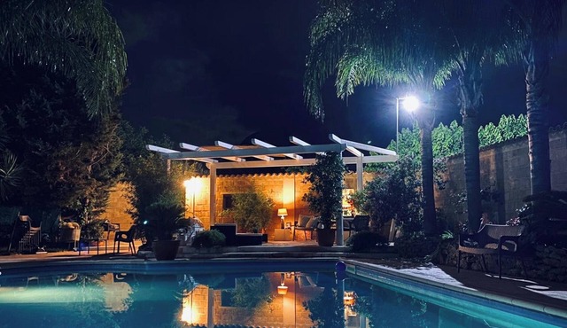 Homerez - Sunny Villa in Partinico with Private Pool