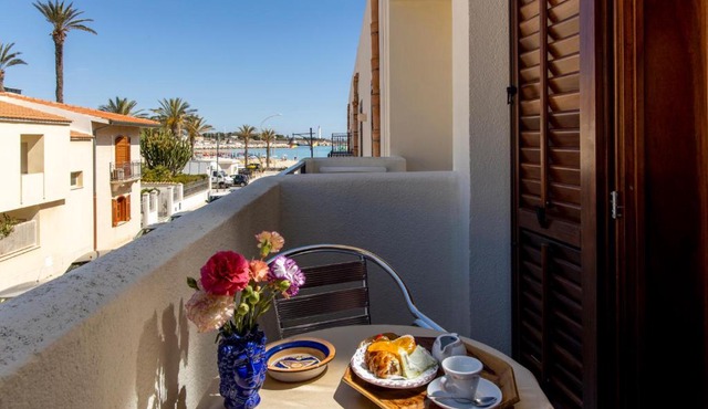Hotel Riva Del Sole
