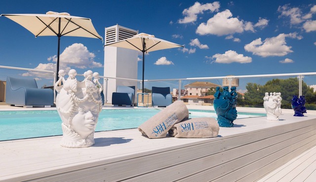 Hotel with swimming pool in Marinella di Selinunte