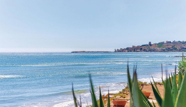 House with swimming pool in hilly position near Porto Palo di Menfi, about 800 m from the beach.