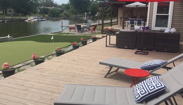 Huge Modern Waterfront Private Professional Set Green Foodie Dream Kitchen