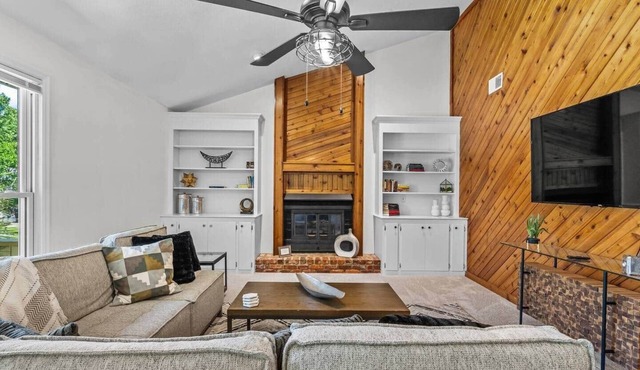 Hunter's Blind 4 bedroom 3.5 bth