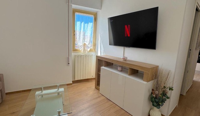 IDOLO MORESCO Apartments - spacious & charming holiday homes in NETTUNO center, just a few meters from the sea, beaches and train station, with hourly connections to Rome